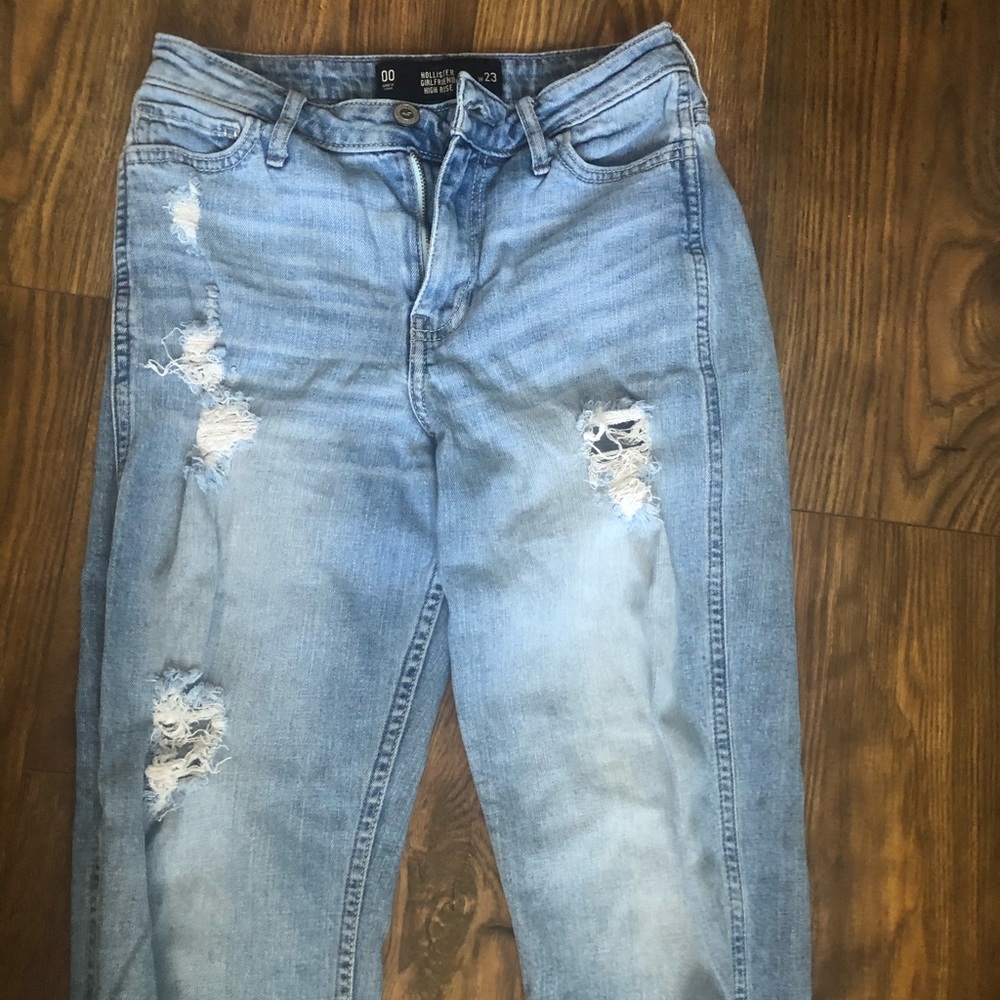 Hollister girlfriend jeans